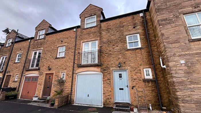 4 Bedroom Terraced House For Sale In Brocks Mount, Stoke Sub Hamdon, TA14
