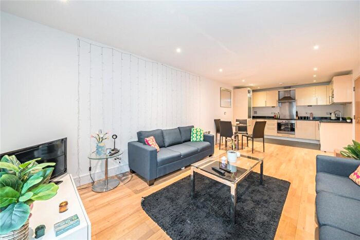 2 Bedroom Apartment For Sale In Indescon Square, London, E14