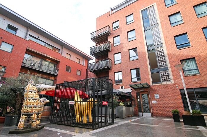 2 Bedroom Flat To Rent In Madison Square, Liverpool, L1