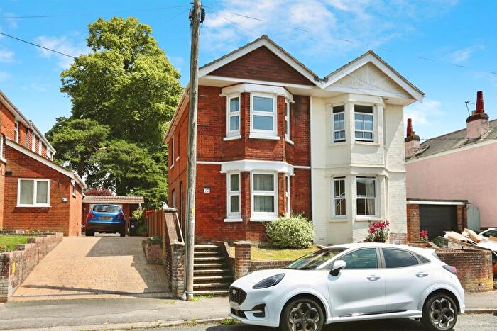 3 Bedroom Semi-Detached House For Sale In Church Road, Bishopstoke, Eastleigh, SO50