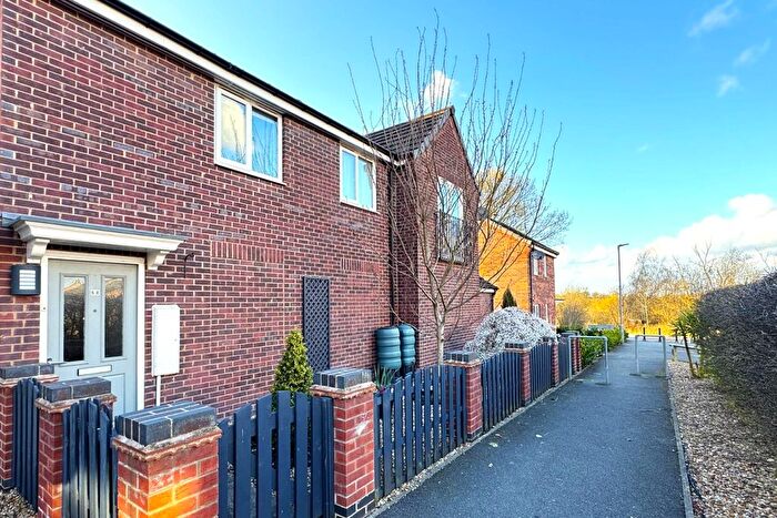 2 Bedroom Property To Rent In Hetton Drive, Clay Cross, Chesterfield, S45