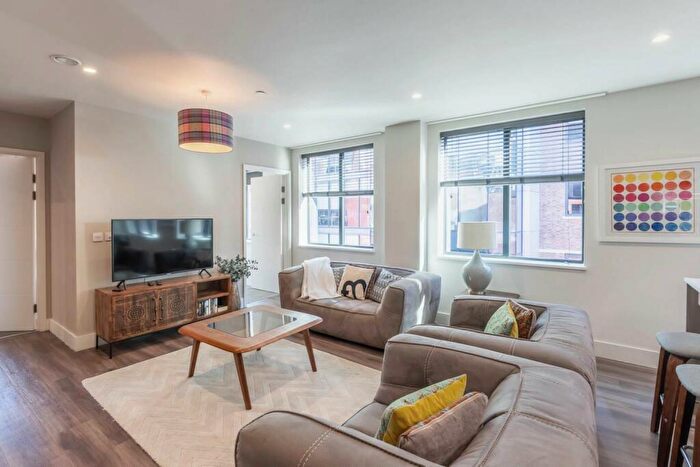 2 Bedroom Apartment To Rent In The Lightwell, Cornwall Street, Birmingham, B3