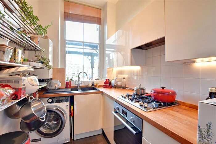 1 Bedroom Apartment For Sale In Shooters Hill Road, Shooters Hill, London, SE18