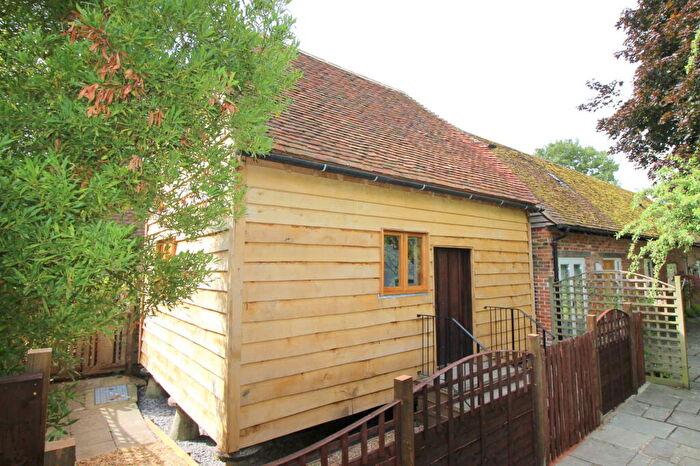 1 Bedroom Mews For Sale In The Granary, Broad Street, Alresford, SO24