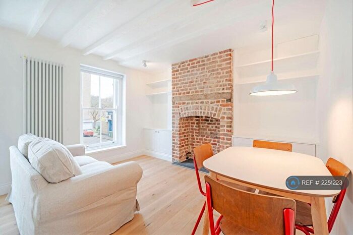 3 Bedroom Flat To Rent In Deptford High St, London, SE8