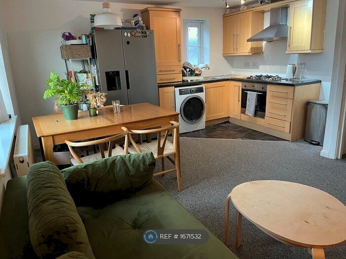 2 Bedroom Flat To Rent In Denver Park, Liverpool, L32
