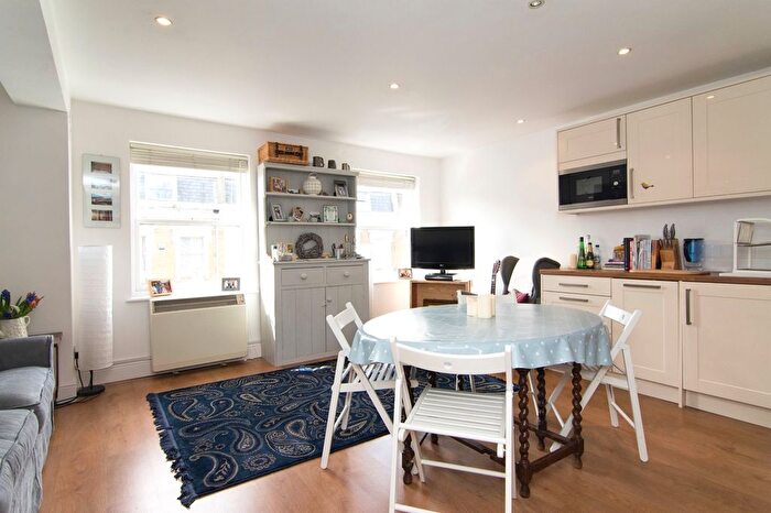 1 Bedroom Flat To Rent In Tomlins Grove, London, E3