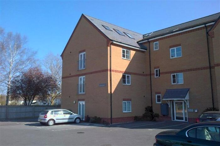 2 Bedroom Apartment To Rent In Penfold Court, Sutton Road, Headington, Oxford, OX3