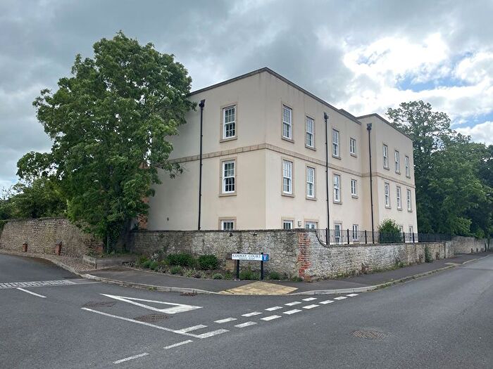 3 Bedroom Flat For Sale In Ashlar House, Reed Court, Swindon, Wiltshire, SN3