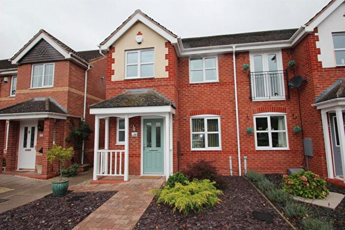 3 Bedroom Property To Rent In Swan Drive, Droitwich, WR9