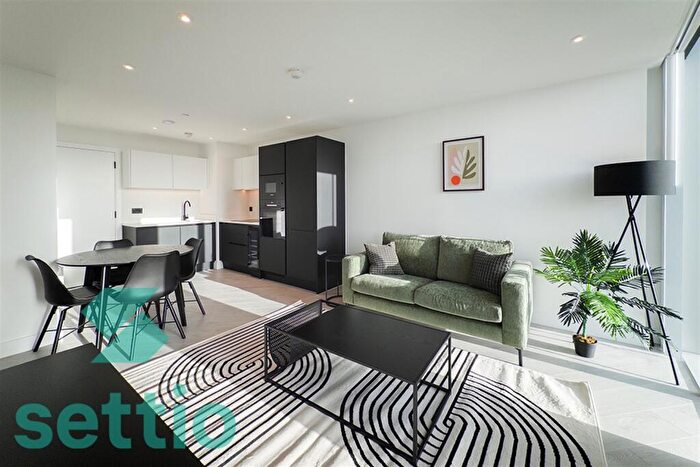 1 Bedroom Apartment To Rent In Vista River Tower, M3