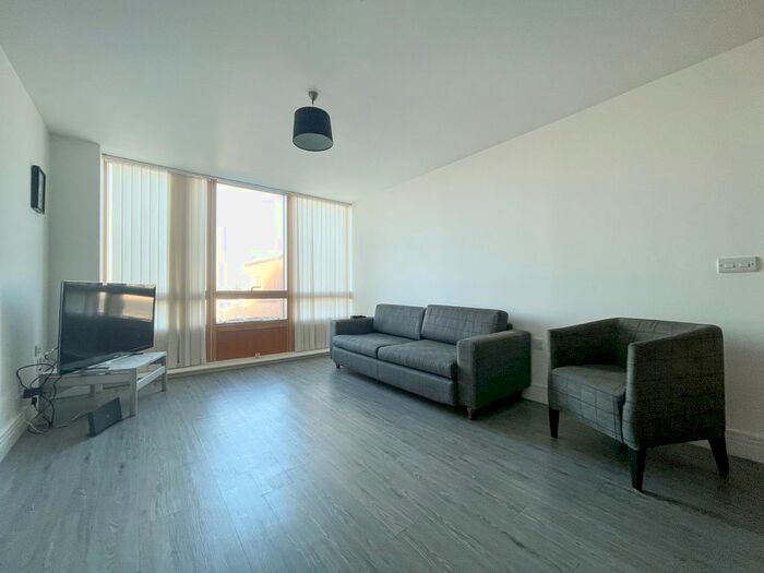 2 Bedroom Flat To Rent In Weevil Lane, Gosport, PO12