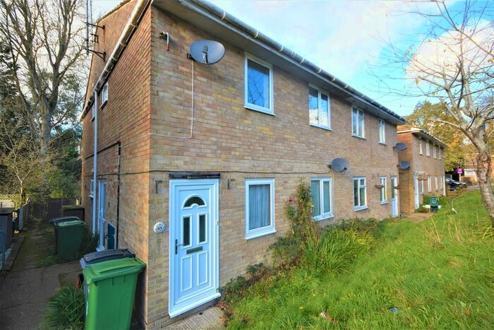 2 Bedroom Flat To Rent In Brackendale, Hastings, TN35