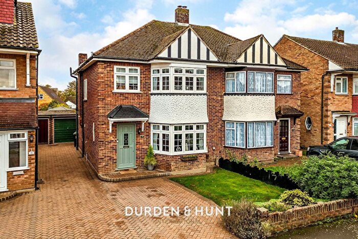 3 Bedroom Semi-Detached House For Sale In Mayflower Way, Ongar, CM5