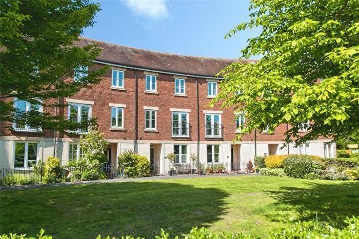 5 Bedroom Terraced House For Sale In Gras Lawn, Exeter, Devon, EX2