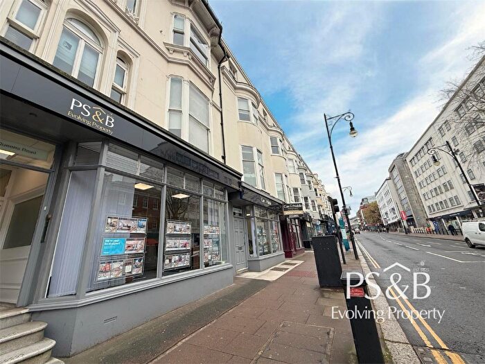 1 Bedroom Flat To Rent In Queens Road, Brighton, BN1