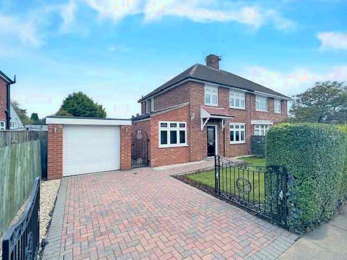 Houses for sale in Fleetwood Close, DN33, North East Lincolnshire