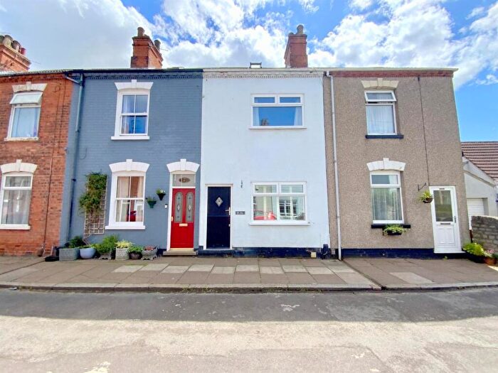 5 Bedroom Terraced House For Sale In Haigh Street, Cleethorpes, DN35