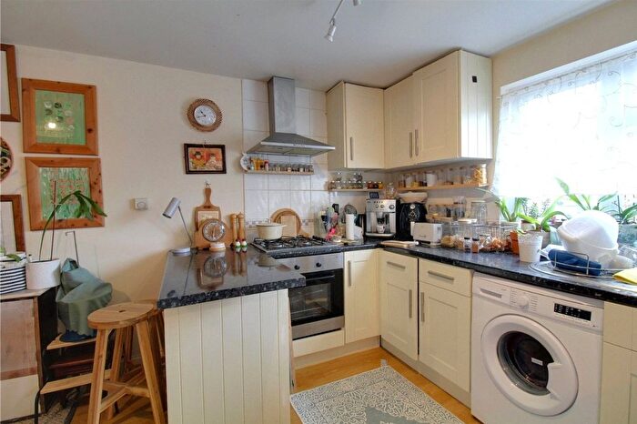 1 Bedroom Maisonette To Rent In Abbey Road, Basingstoke, Hampshire, RG24