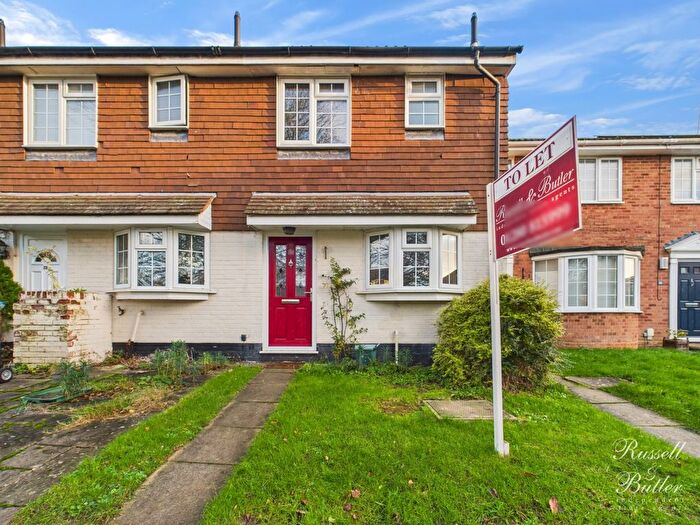 2 Bedroom Terraced House To Rent In Redshaw Close, Buckingham, MK18