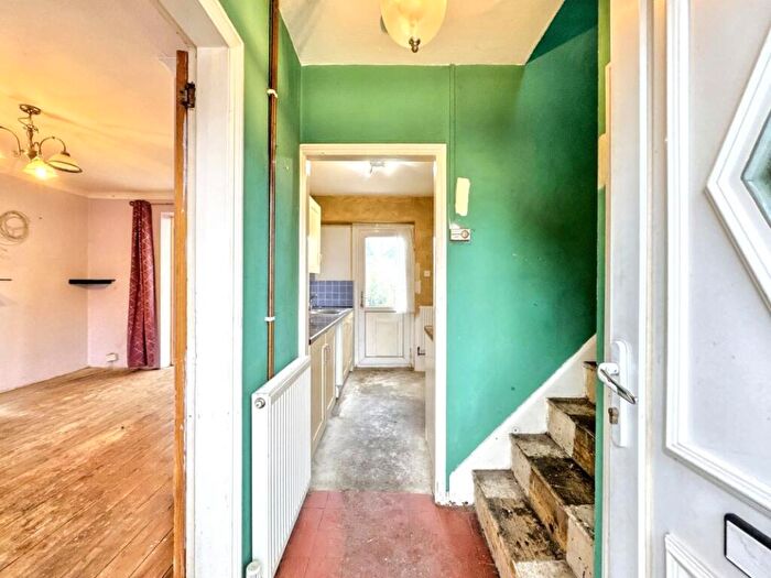 2 Bedroom Semi-Detached House For Sale In Scott Road, Ipswich, Suffolk, IP3