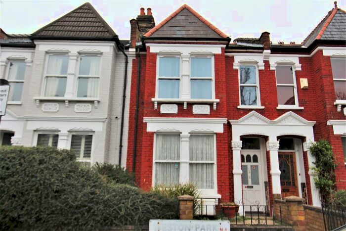 2 Bedroom Flat To Rent In Weston Park, Crouch End, N8