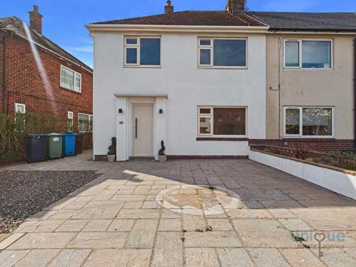 3 Bedroom End Of Terrace House For Sale In Wray Crescent, Wrea Green, PR4