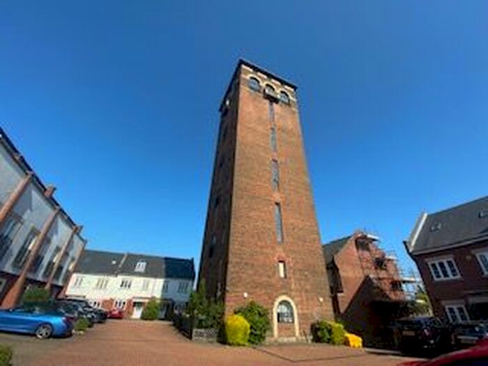 2 Bedroom Flat To Rent In Blenheim Mews, Shenley, Radlett, WD7