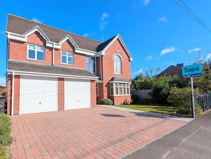 5 Bedroom Detached House For Sale In Newtons Lane, Sandbach, CW11