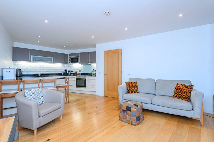 2 Bedroom Flat For Sale In Candle House, Granary Wharf, LS1