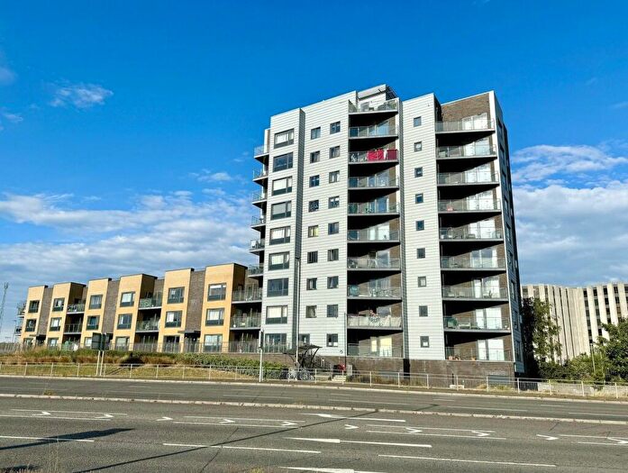 2 Bedroom Apartment For Sale In Nile Court, Sterte Road, Poole, BH15