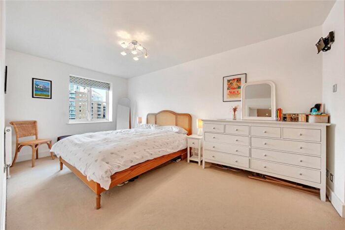 2 Bedroom Apartment For Sale In Osprey House, E14
