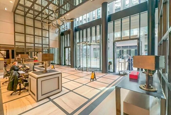 2 Bedroom Flat For Sale In Ambassador Building, SW8