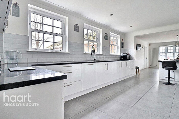 5 Bedroom Detached House For Sale In Outwell Road, Nordelph, PE38