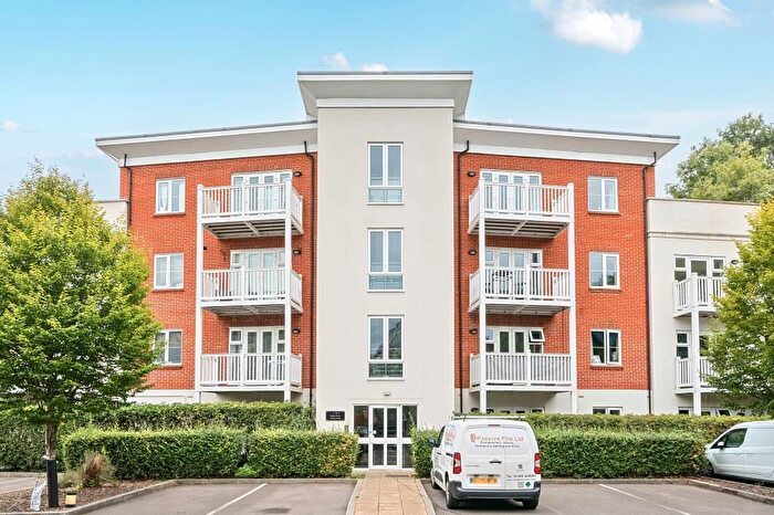 2 Bedroom Flat To Rent In Carolina Drive, High Wycombe, HP11