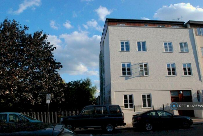 4 Bedroom Flat To Rent In Rambler Building, London, N1