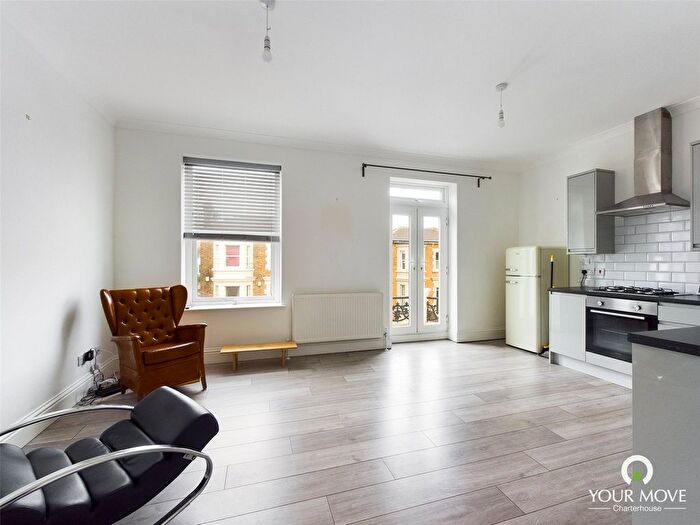 2 Bedroom Flat To Rent In Athelstan Road, Margate, Kent, CT9