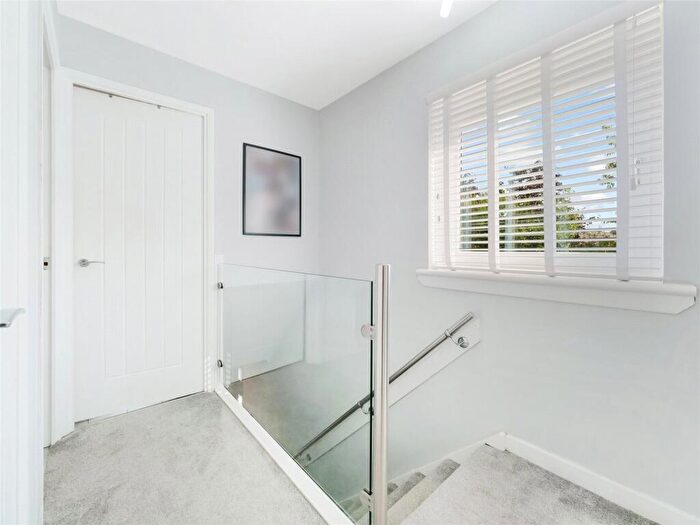 3 Bedroom End Of Terrace House For Sale In Ardmaleish Crescent, Glasgow, Glasgow City, G45