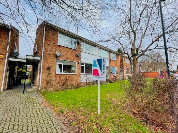 2 Bedroom Flat To Rent In Eastfield Road, Leamington Spa, CV32