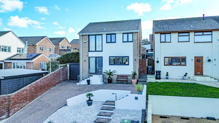 3 Bedroom Detached House For Sale In Comet Close, Weymouth, DT4