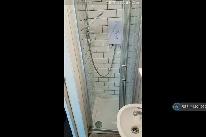 2 Bedroom Flat To Rent In Marmadon Road, London, SE18