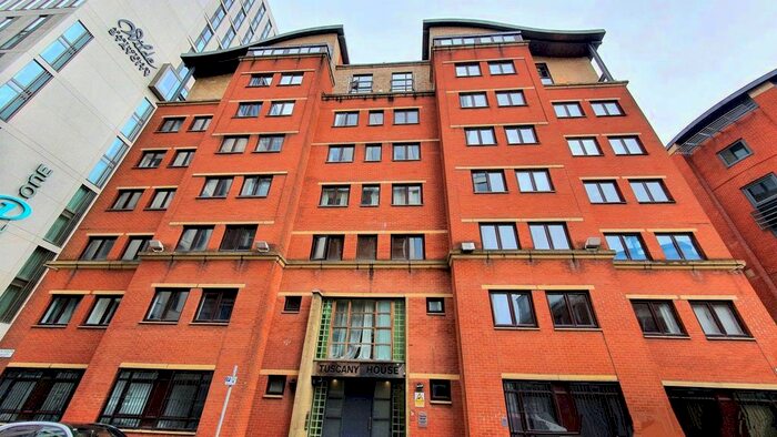 2 Bedroom Flat To Rent In Tuscany House, Dickinson St, M1