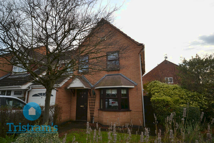 3 Bedroom Detached House To Rent In Ellwood Crescent, Nottingham, NG8