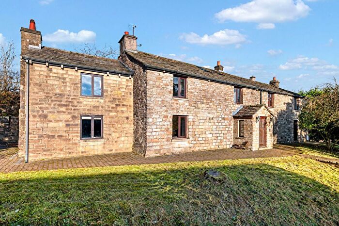 5 Bedroom Cottage For Sale In Sliven Clod Road, Rossendale, BB4