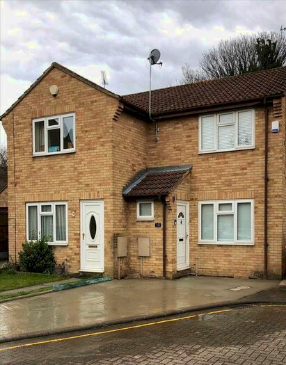 2 Bedroom Semi-Detached House To Rent In Low Close, Greenhithe, DA9