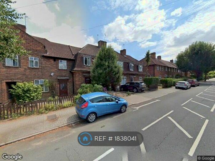 Studio To Rent In Dover House Road, London, SW15