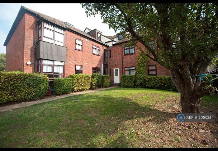 1 Bedroom Flat To Rent In Bullar Road, Southampton, SO18
