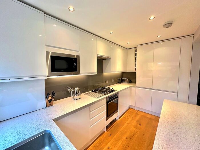 1 Bedroom Flat To Rent In Brackendale Court, BR3