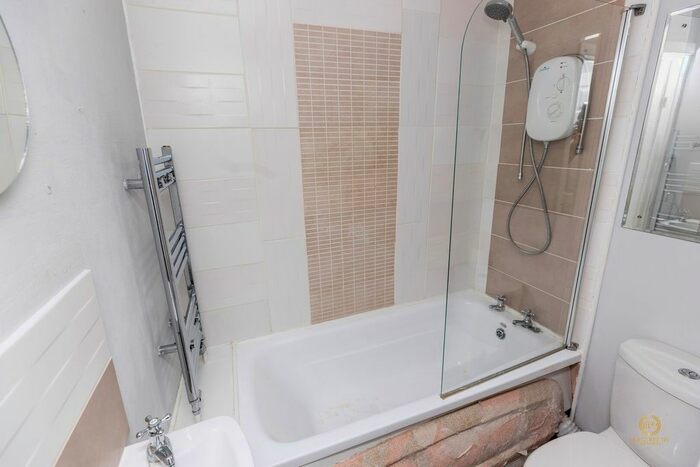 2 Bedroom Cottage For Sale In , Dover Street, Darwen, BB3