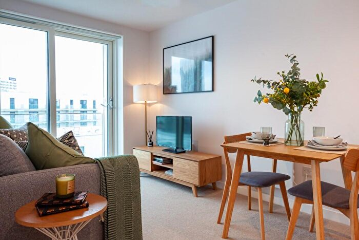 Apartment To Rent In Leodis Square, Leeds, LS11